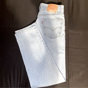 **VINTAGE LEVI’S**